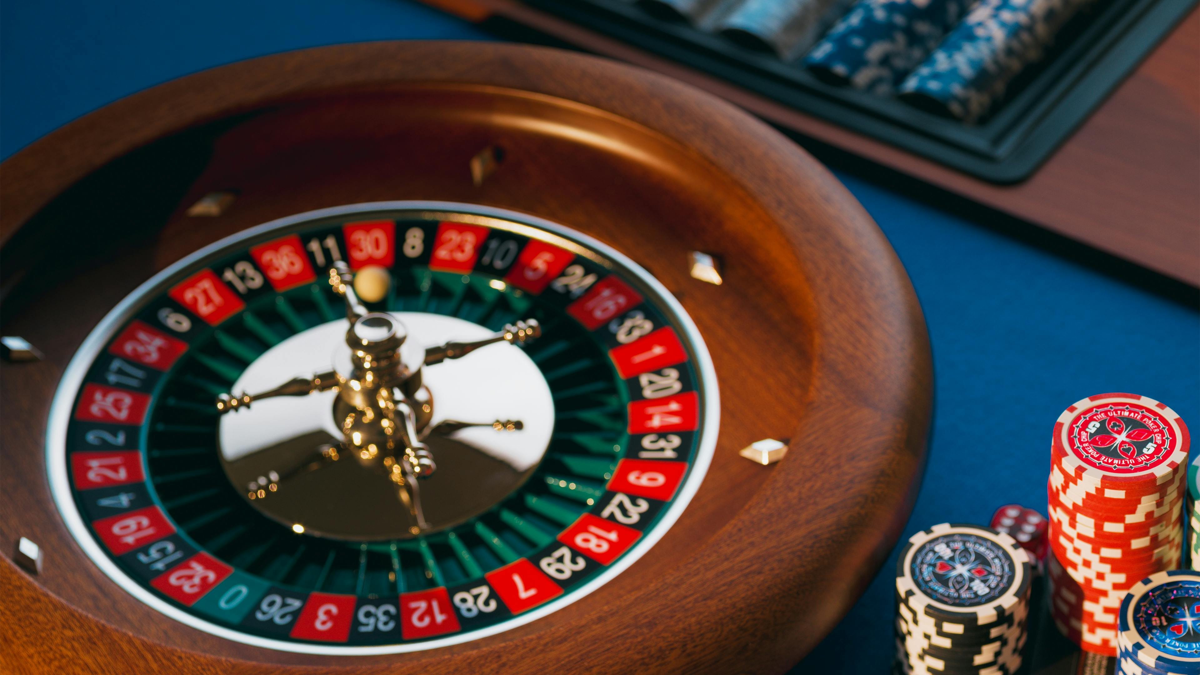 Result announcement and payout settlement on surga togel live table